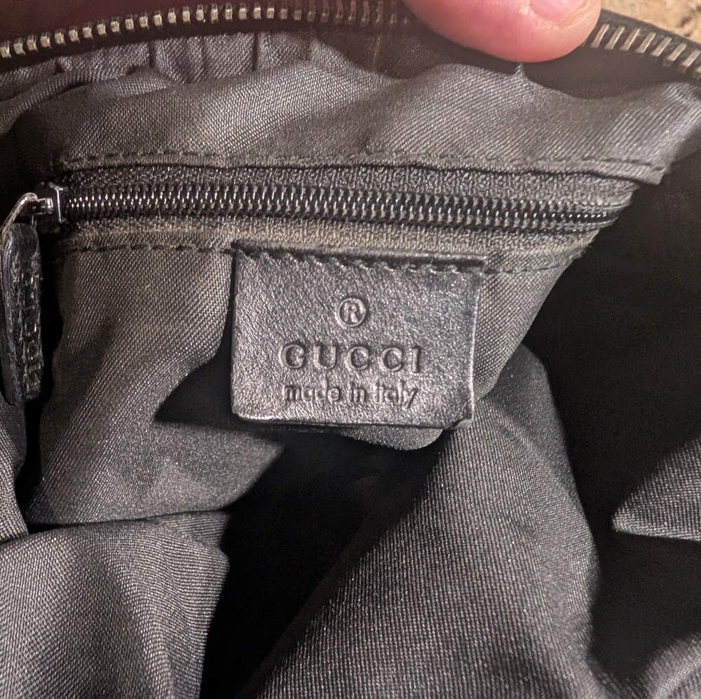 Gucci Black Women's Shoulder Bag  Authentic . Fabric  And Leather Silver Accents - Picture 4 of 12